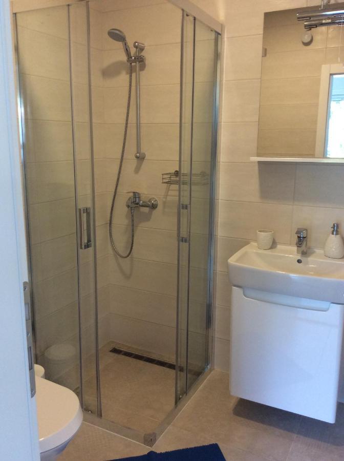 Apartment Pin ปิเนซิตซี ภายนอก รูปภาพ
